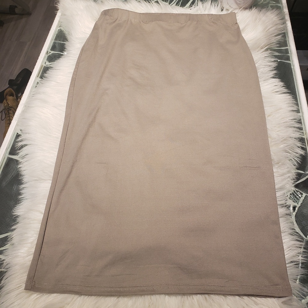 Plus Size Tan Mid-calf Pencil Skirt